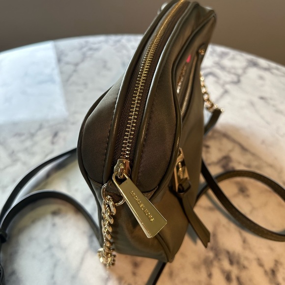Like new military green Michael Kors cross body - Picture 3 of 5